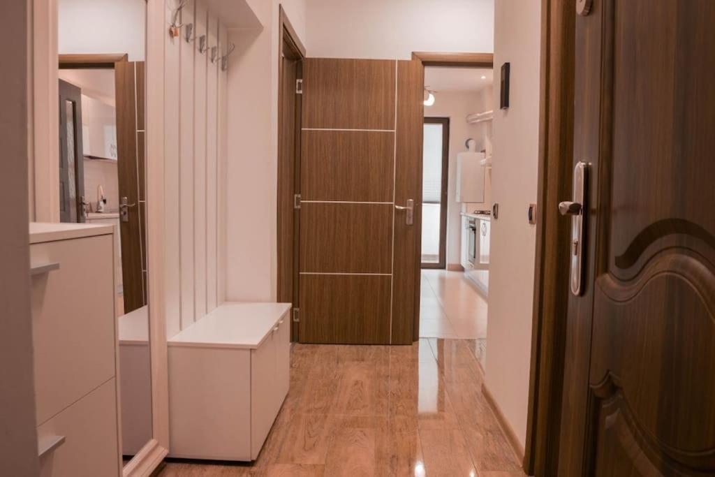 Apartament Zona Coresi Mall บราชอฟ ภายนอก รูปภาพ